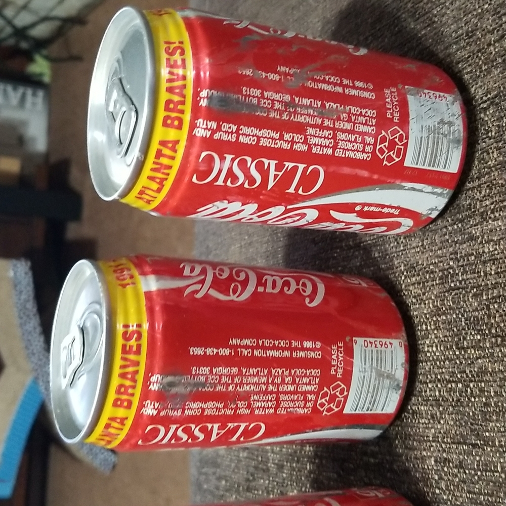 Braves coke cans - Picture 5 of 6